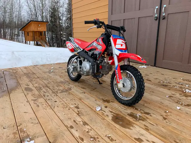 2017 Honda CRF 50 in Dirt Bikes & Motocross in Edmonton - Image 7