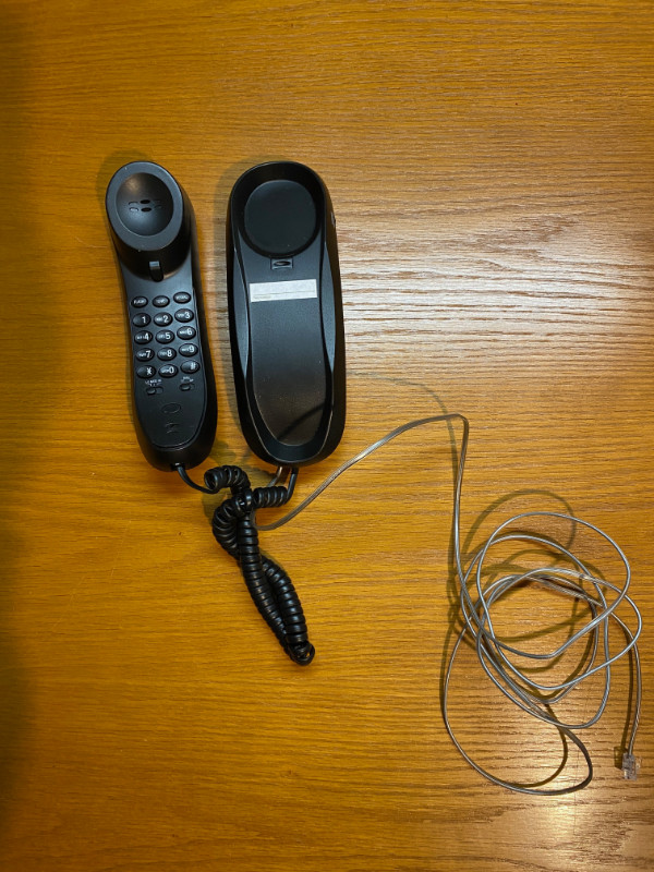 AT & T Phone in Home Phones & Answering Machines in Winnipeg