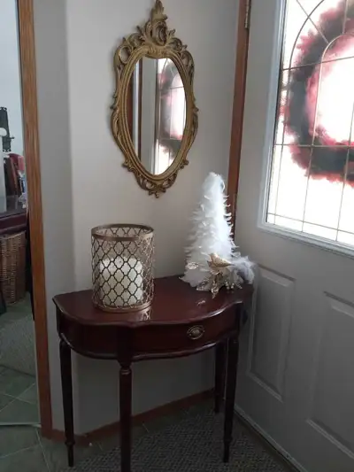Lovely Bombay Company Entrance Table "REDUCED PRICE", View more