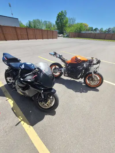 Offering Mobile motorcycle mechanic services. Full service / customization. Perth Country and surrou...