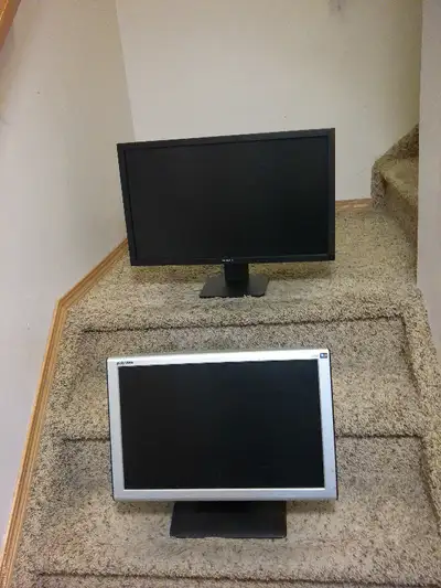 ***PLEASE READ THE AD!!!**** 3 working monitors with no dead pixels. 19 inch PolyView V398 Dell 23 i...
