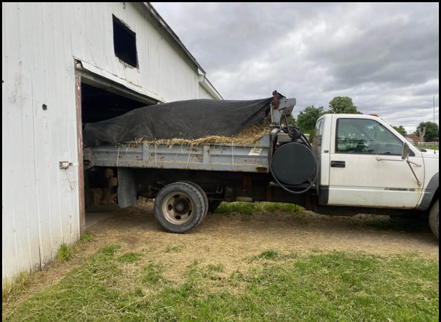 Chevy 3500HD Dump in Cars & Trucks in Windsor Region