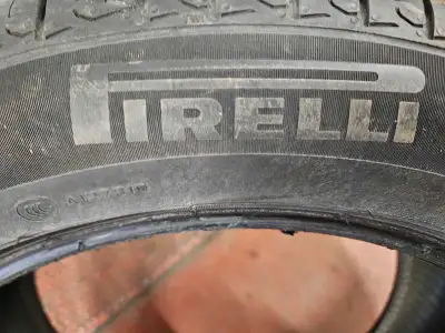 Selling one tire. Tire is in brand new condition. 10/32 on the tread.