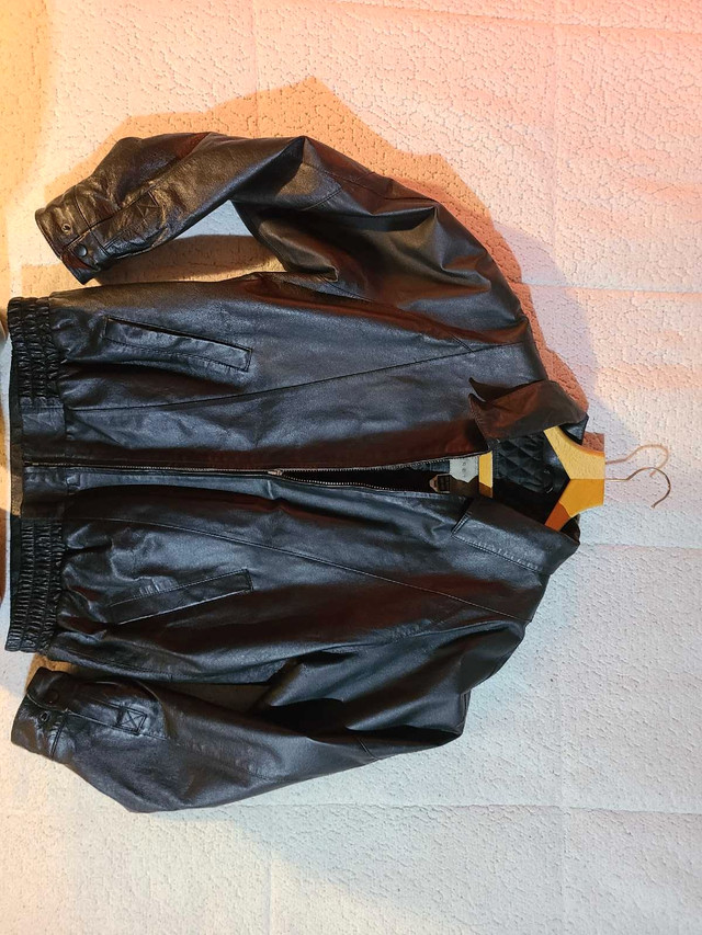 Retreat Mens Leather Jacket in Men's in Oshawa / Durham Region - Image 2