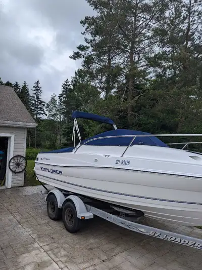 2003 Campion Explorer 602 with a Volvo Penta 5.0 GXI in good condition. Comes with a full camp enclo...