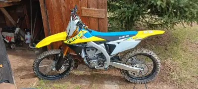 Brand new suzuki RMZ450. Asking $10,000.
