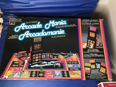 Vintage Electronic Arcade Mania Board Game Milton Bradley 1983 Tested & Working VIEW MY OTHER ADS!!!