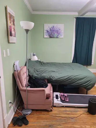 Bachelor 1 bedroom