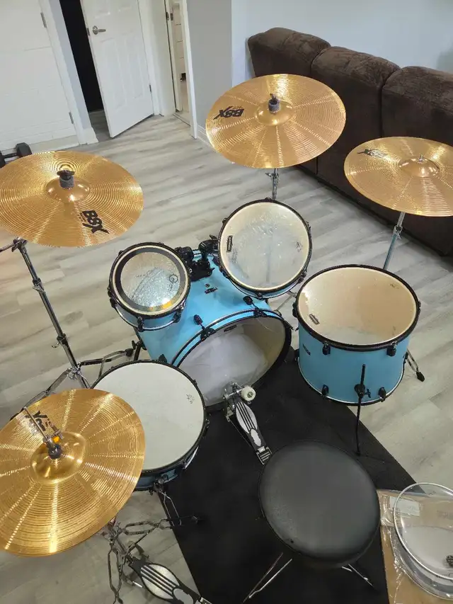 Drum kit581022452023961601