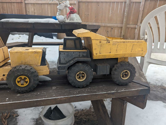 Vintage tonka truck and front loader  in Home Décor & Accents in Edmonton - Image 2