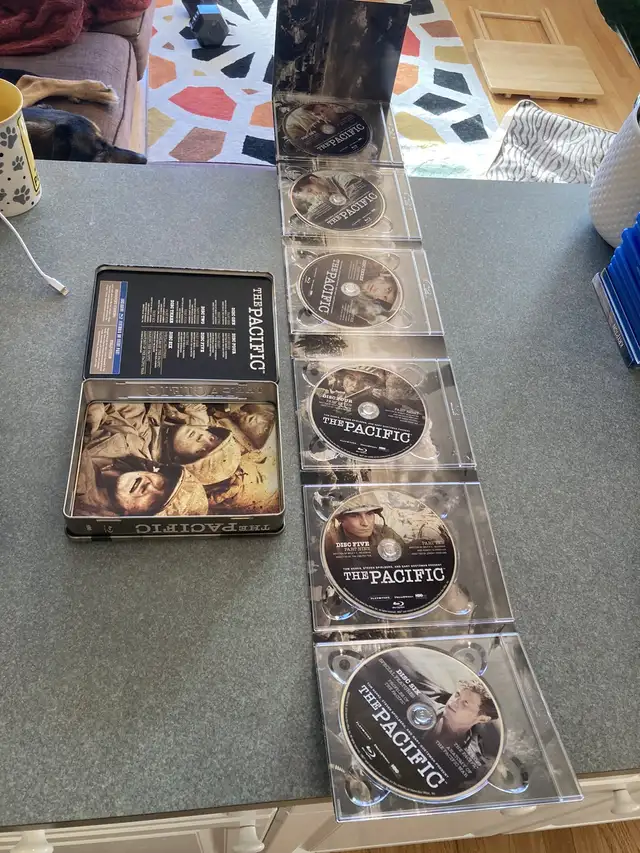 The Pacific 6 disc bluray set EUC Tom Hanks Band of Brothers in CDs, DVDs & Blu-ray in Calgary - Image 5