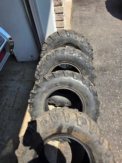 Tires off my 2021 sportsman with 2500km on them. Original Polaris brand Tires still lots of life in...