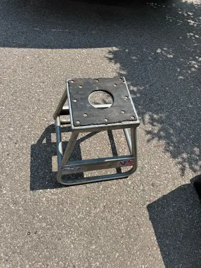 Don’t have a bike anymore, in good shape. Made of steel, asking $40
