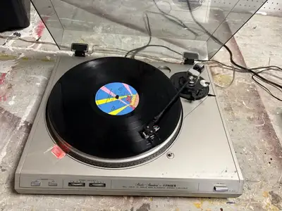 FISHER STUDIO STANDARD MT6410 TURNTABLE, View more
