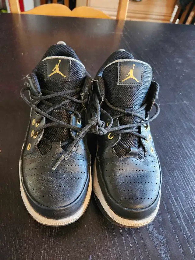 air Jordan souliers in Kids & Youth in Longueuil / South Shore - Image 2