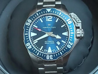 Hamilton diver new watch 42mm with box and document.