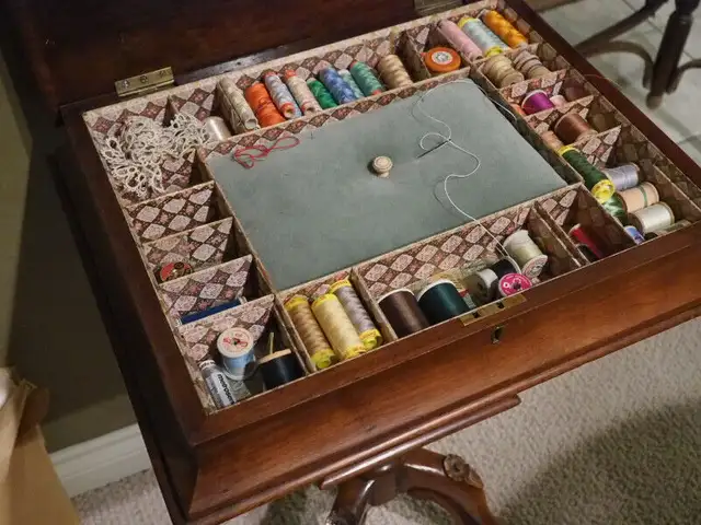 Antique Sewing  Table in Other Tables in Kelowna - Image 4