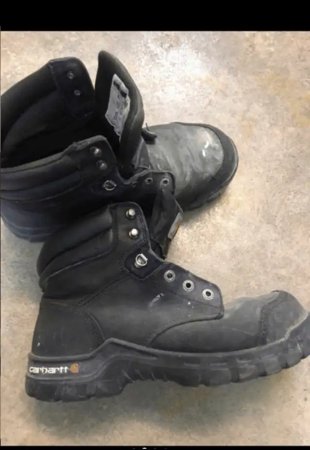 Carhartt Boots sz.11 and Work Pants in Men's in Winnipeg - Image 3
