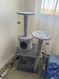 Unused Kitty Tower witch Scartching post