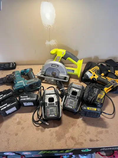 Makita hammer drill with 3 batteries no charger -100 Ryobi 5-1/2” saw 2chargera no battery - 50 Dewa...