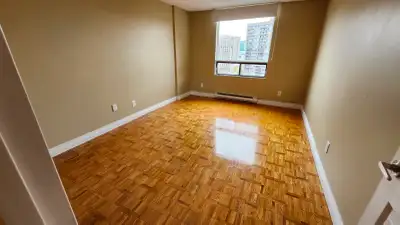 Hello, I am looking for a female roommate for october 1st in a 2 bedroom 2 bathroom apartment in cen...
