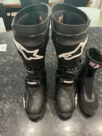 ALPINESTARS TECH 10. Like new in box. Only tried on, never ridden in. Size 9. Interesting trades or...
