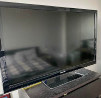Samsung TV with stand and Remote