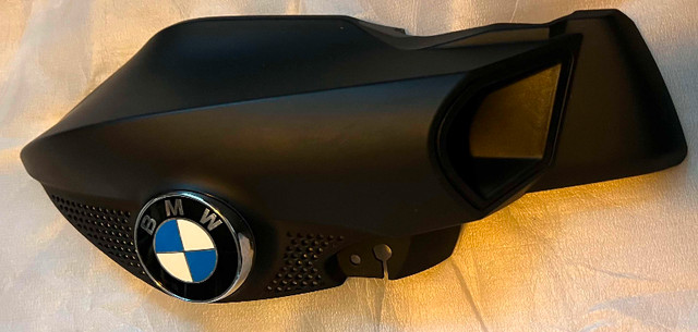 BMW K1200R Front Cover Air intakes in Sport Touring in Kingston - Image 2