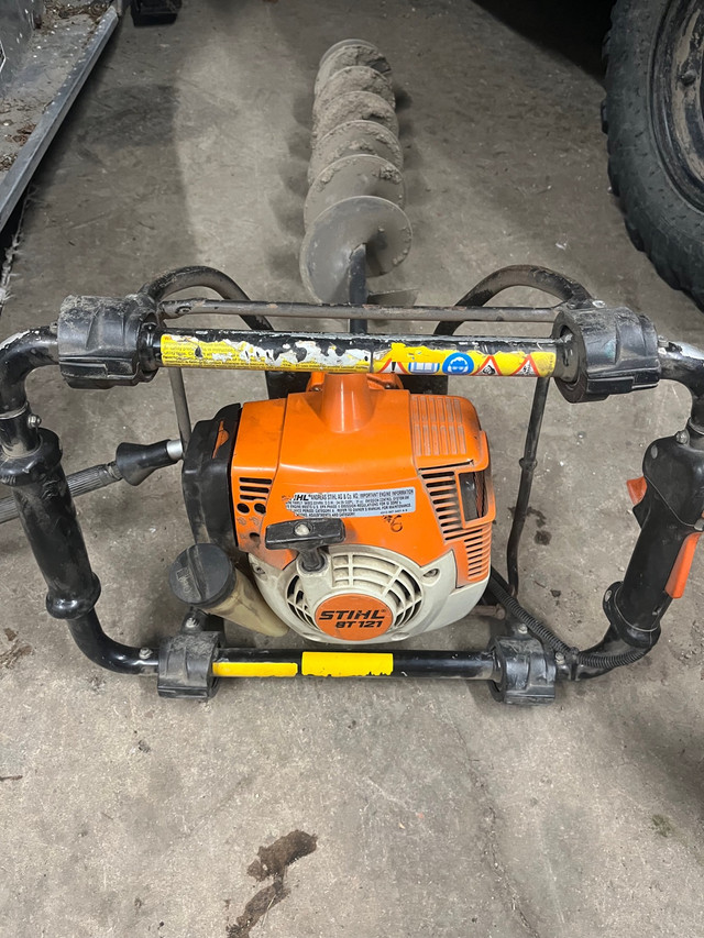 Stihl post hole auger in Lawnmowers & Leaf Blowers in Regina - Image 2