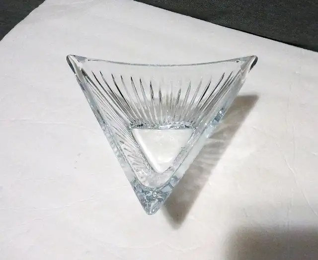 New!Vintage Mikasa Crystal Triangular Console, Center Piece Bowl63351295823873122
