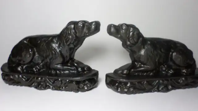 Cast Iron Dogs - Irish Setter Labs  Bookends VIEW OTHER ADS in Arts & Collectibles in Kitchener / Waterloo - Image 2