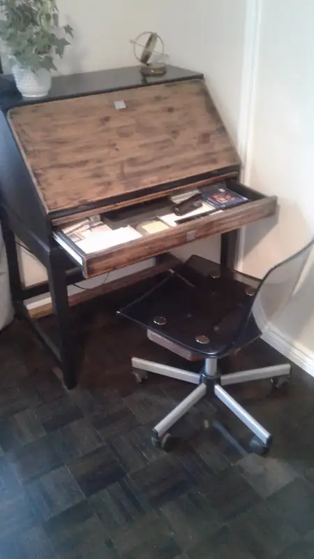 Bureaus, writing desk with drawer and chair, Set in Storage & Organization in Markham / York Region - Image 7