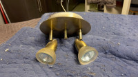 Plafonnier a deux lampes - Dual ceiling lamp