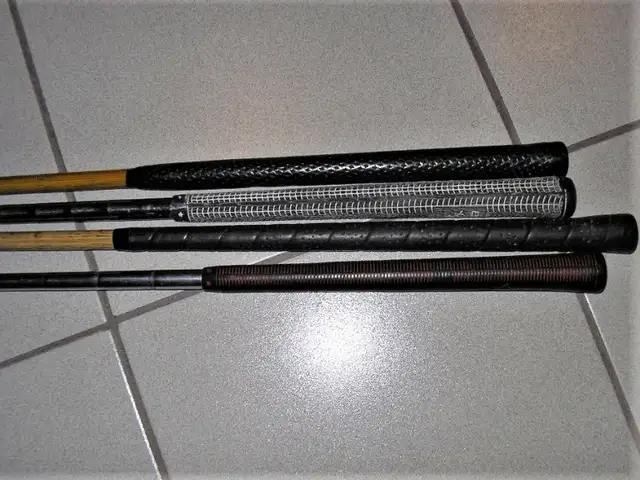 Vintage golf clubs - Jones - Hagen - Bulla - Spoon in Golf in Windsor Region - Image 5