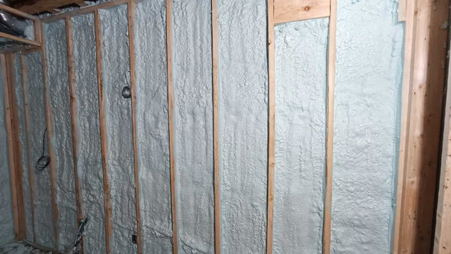 Spray foam insulation  in Insulation in City of Toronto - Image 4
