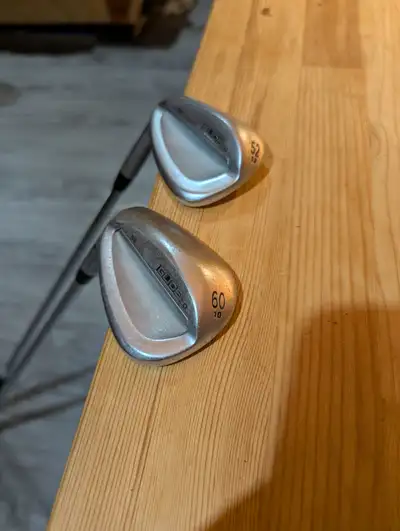 Left handed Ping Glide 2.0 Wedges 60° glide 2.0 10 degrees of bounce 52° glide 2.0 12 degrees of bou...