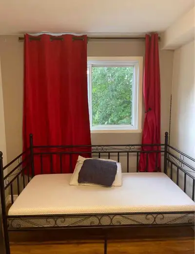Chambre à louer à Brossard, tous inclus, meublé dans un 6 1/2 dans 1 étage