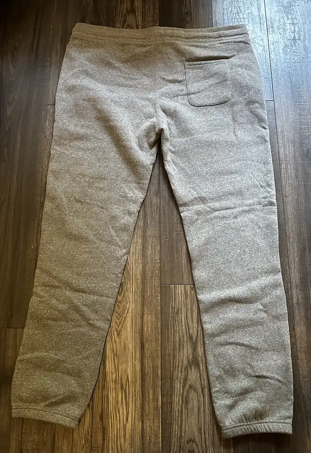 Nintendo Adult Super Mario PEACH Track Pants 3XL Looks L New in Women's - Bottoms in Barrie - Image 3