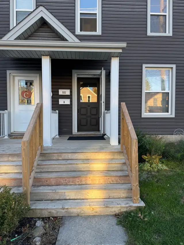 Bright 2-Bedroom – All Utilities Included – Great Locat in Long Term Rentals in Peterborough - Image 3