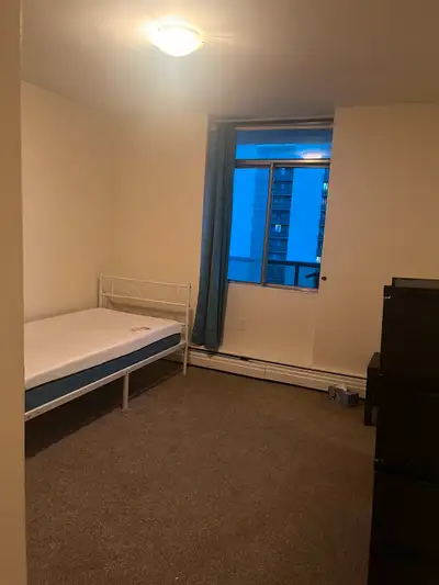 Room For Rent Near Eastgate Mall