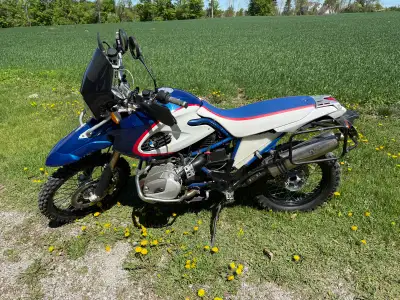 2006 BMW HP2 enduro, factory racer Only 2910 built, one of 393 imported to North America. https://ru...