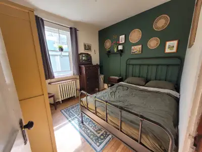 Furnished room available in a shared 2 bedroom home on the Halifax peninsula Open to short-term stay...
