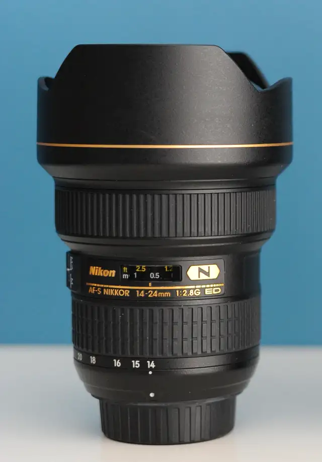Nikon 14-24 mm f2.8G lens628632852719371226