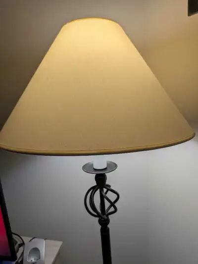 Lampe sur pied, View more