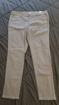NEW! Girls Justice Size 18 Plus Midrise Youth Grey Jegging Pants