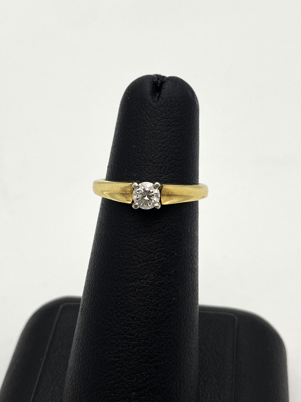 18K Yellow & White Gold 0.25ct. Diamond Solitaire Ring $1,260 dans Bijoux et montres  à Région de Mississauga/Peel