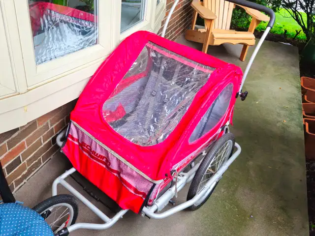 SCHWINN 2 in 1 bike trailer converts to kids stroller in Kids in Mississauga / Peel Region - Image 2