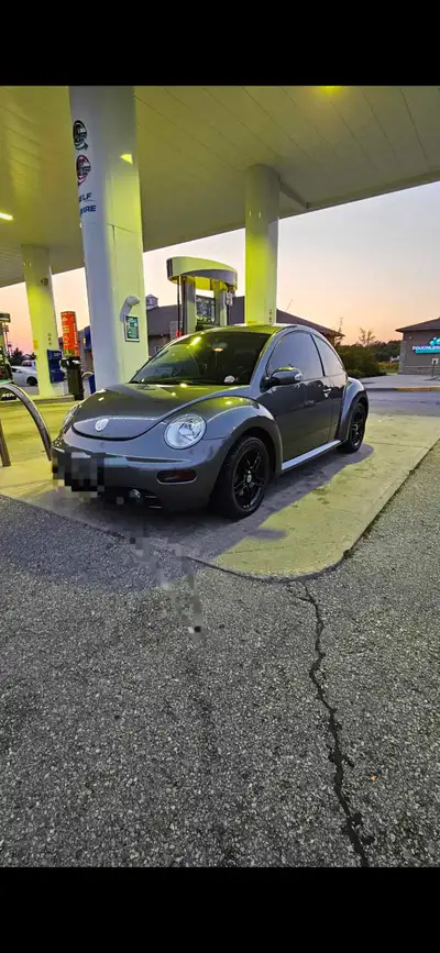 2005 Volkswagen beetle TDI Immaculate, BC car, absolutely no rust, no accidents, drives amazing! Bla...