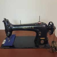 Antique Singer Sewing Machine(31K20) - Tailors/Industrial