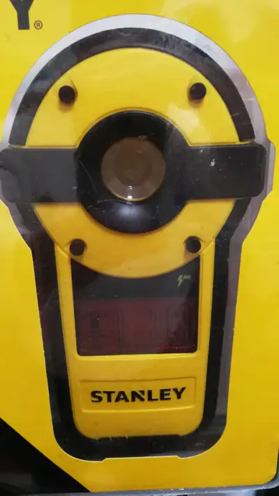 Stanley Auto-levelling wall laser stud sensor (New), View more